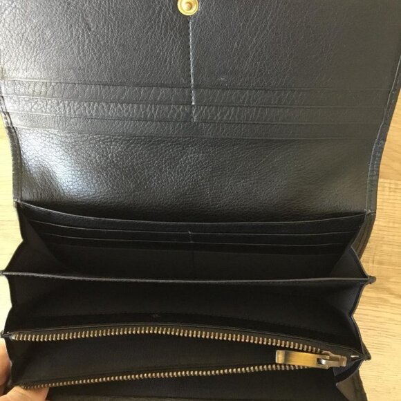 Burberry Black Quilted Patent Leather Long Wallet w/Gold Tone Logo Plate - Picture 9 of 12